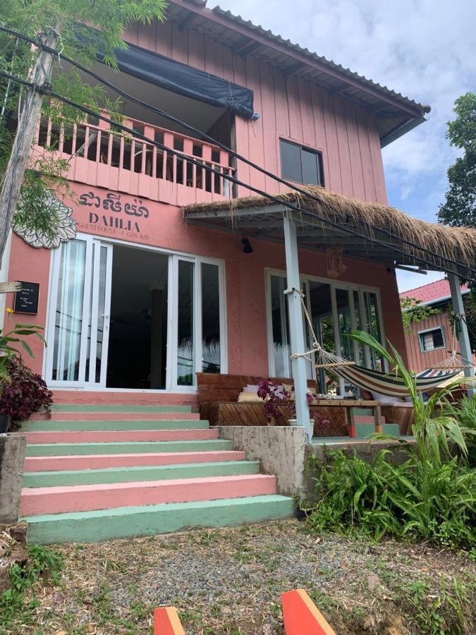 Dahlia Guesthouse Ко Ронг Санлоем Екстериор снимка
