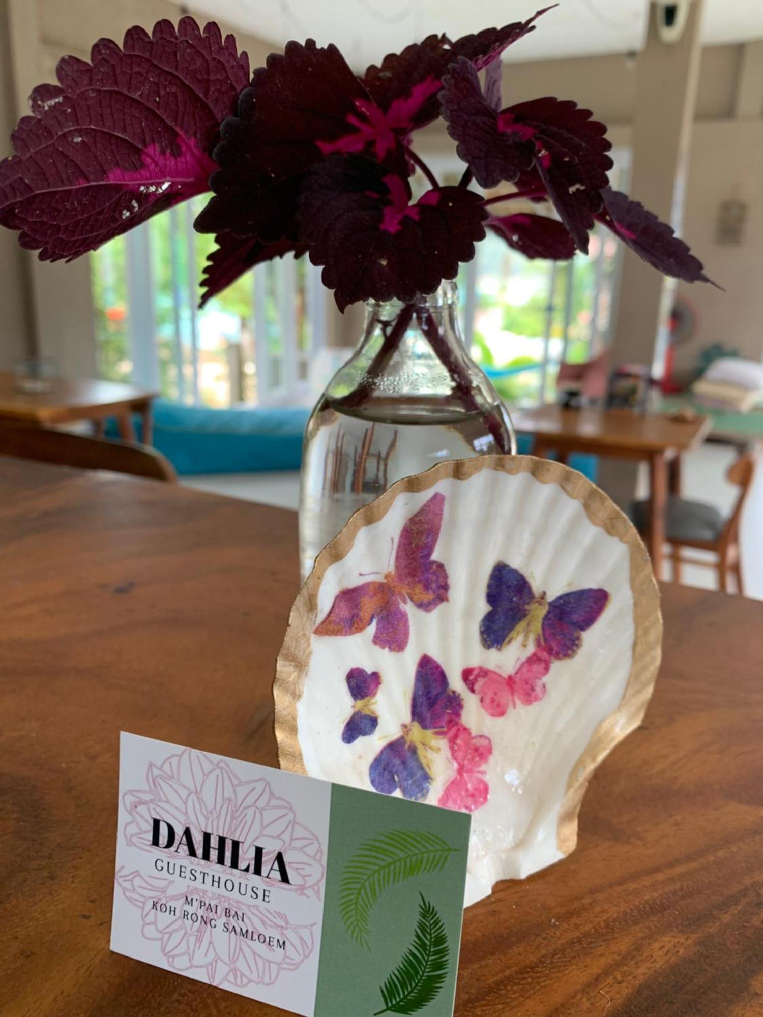 Dahlia Guesthouse Ко Ронг Санлоем Екстериор снимка